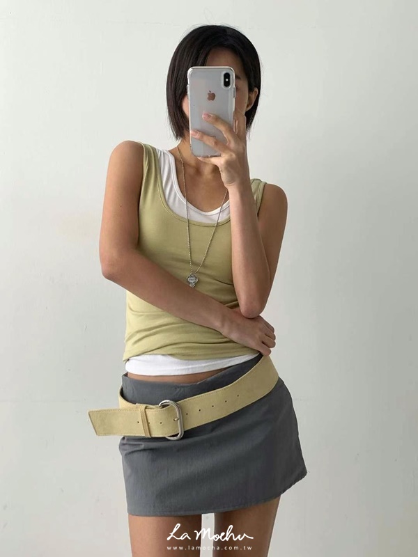 圓領滾邊彈性背心